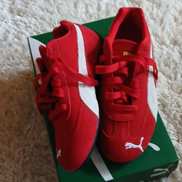 NWOT PUMA SPEEDCATS - Picture 2 of 7